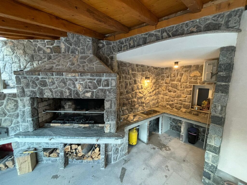 Radulovic-rostilj-i-krusna-pec